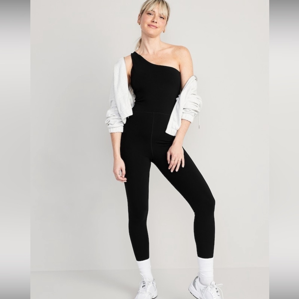 NEW! Women’s Black One-Shoulder PowerChill 7/8-Length Bodysuit - Size XS & M 🏹